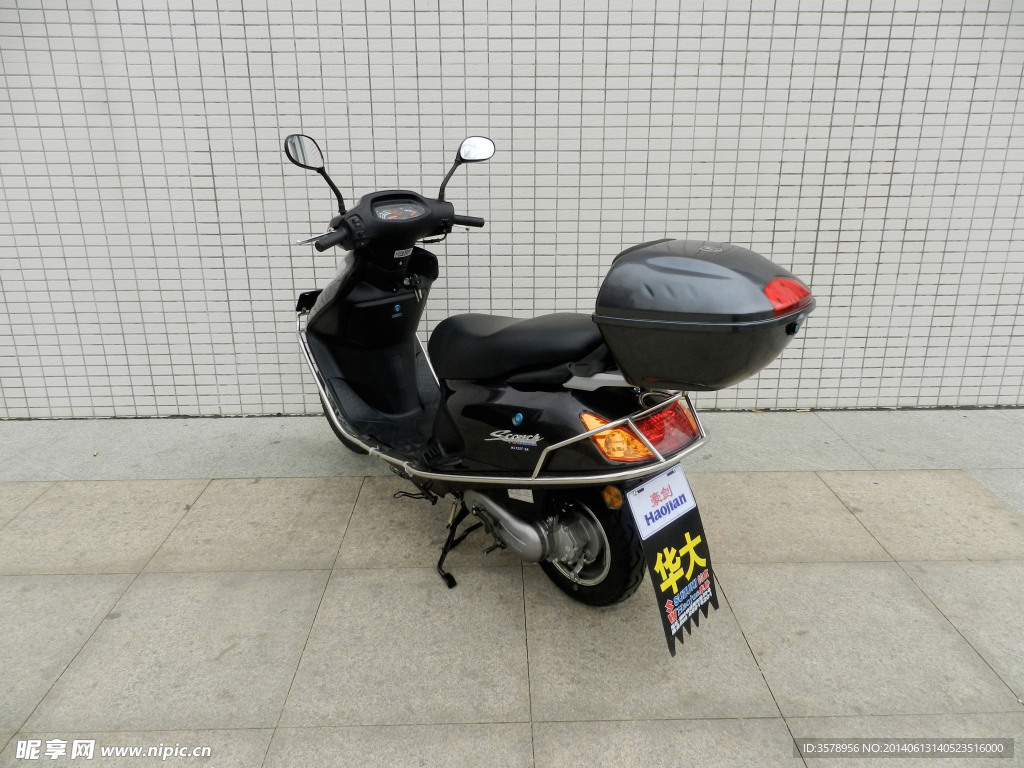 摩托车HJ125T-8A黑色标