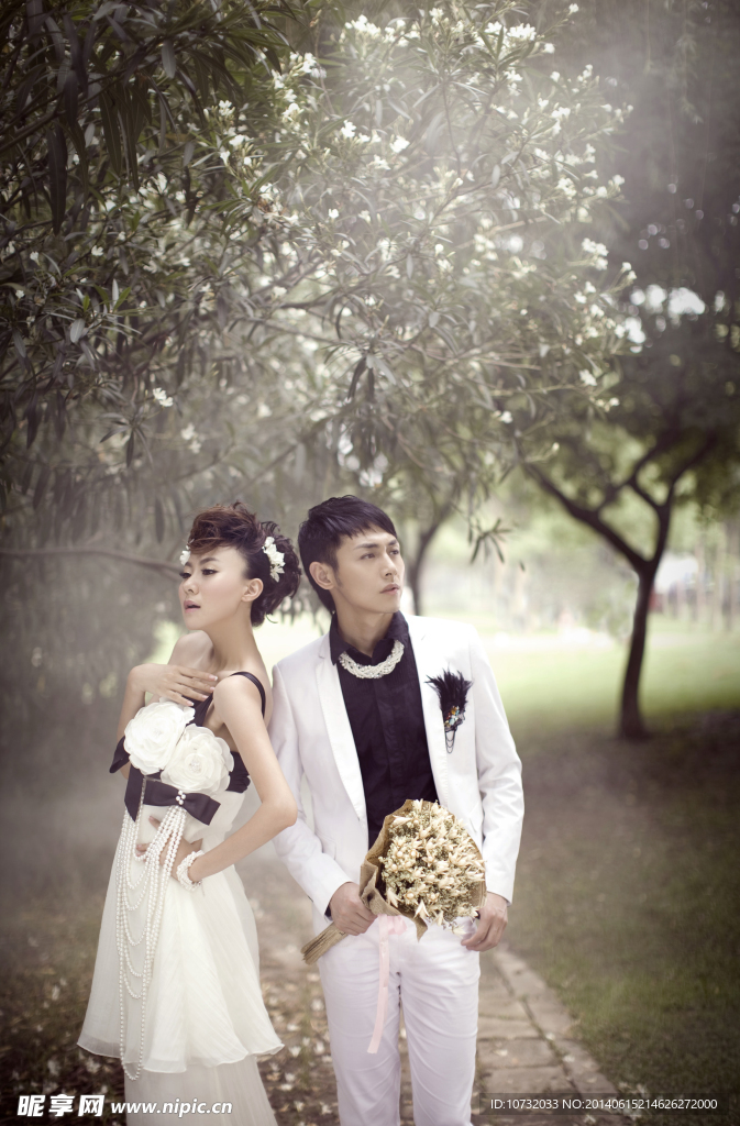 个性婚纱照 婚纱照