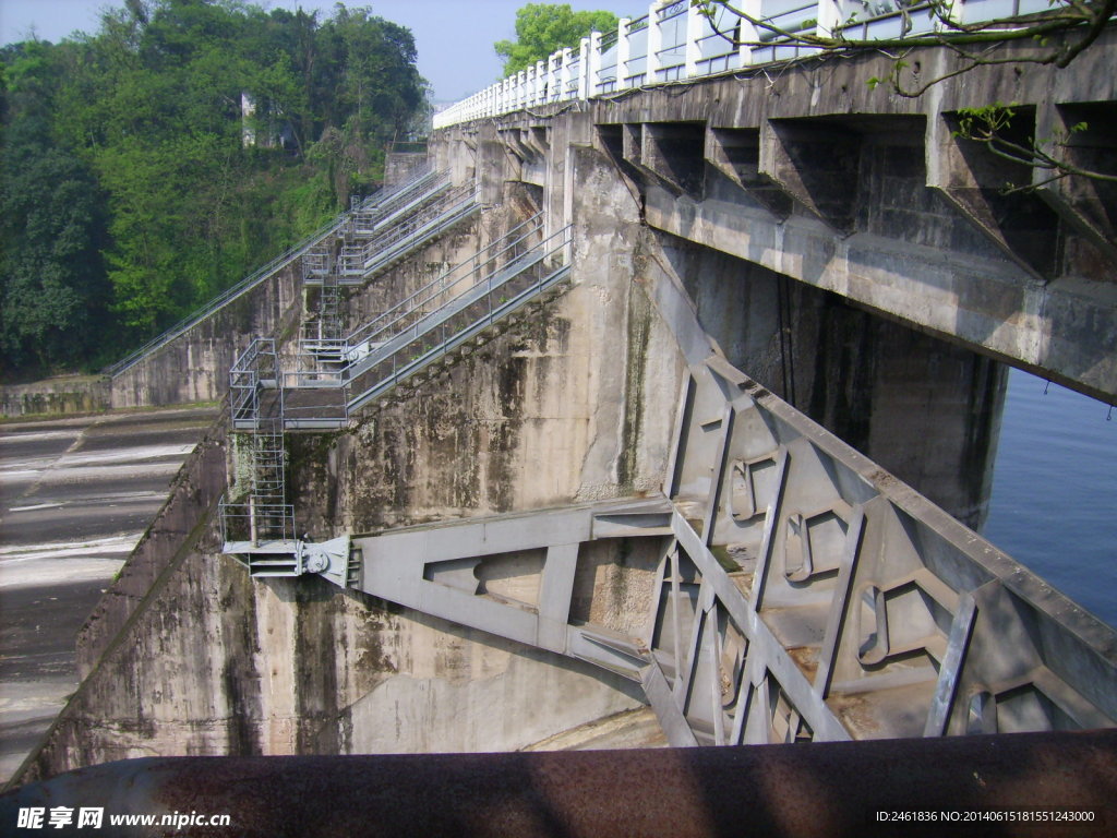 重庆 长寿湖水坝