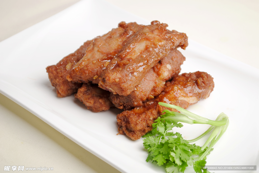 本帮蒜香骨