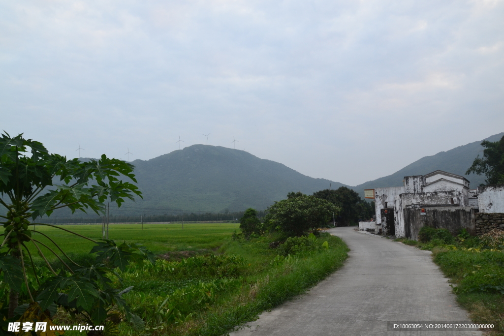 美丽的小山村