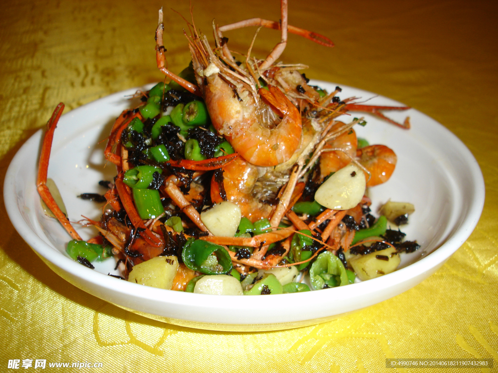 干菜尖椒炒河虾