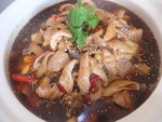 土鸡炖肥肠