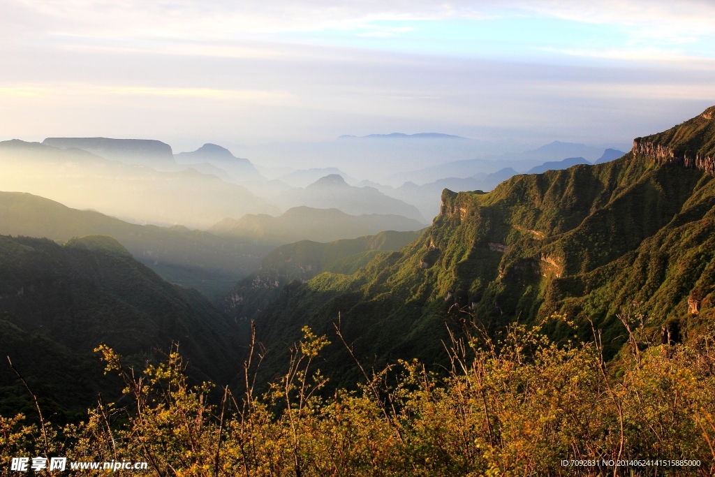 轿顶山风景