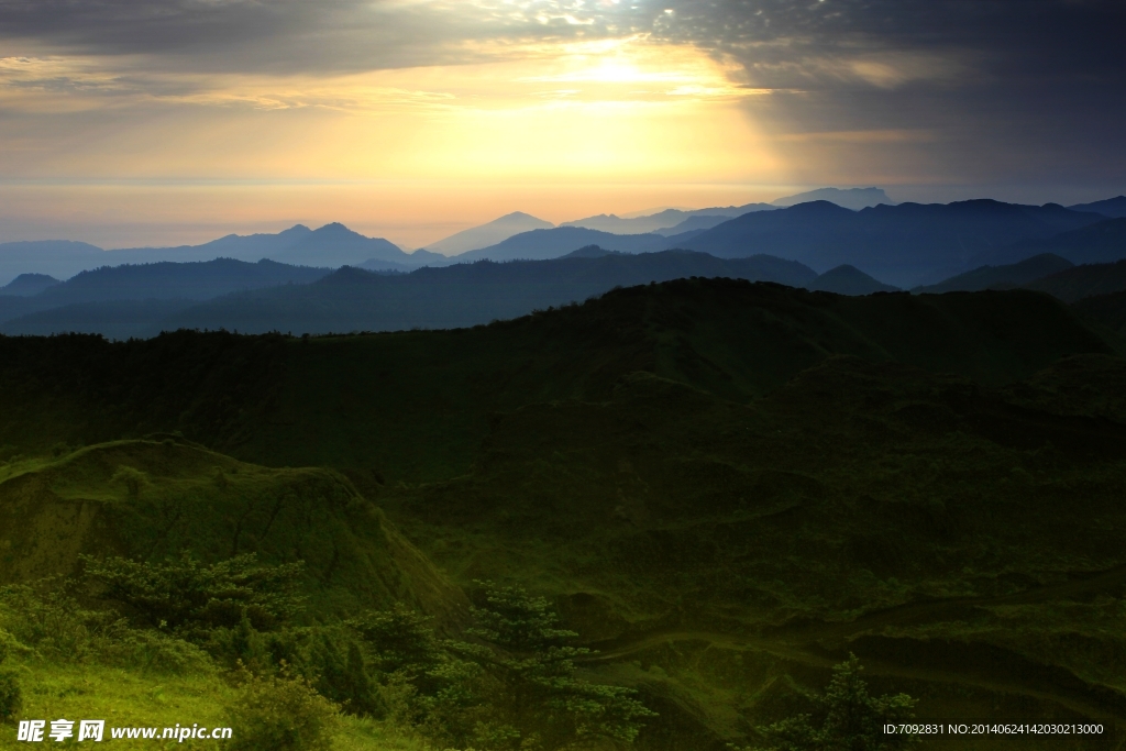 轿顶山风景