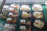 水果沙拉、鱼生寿司图