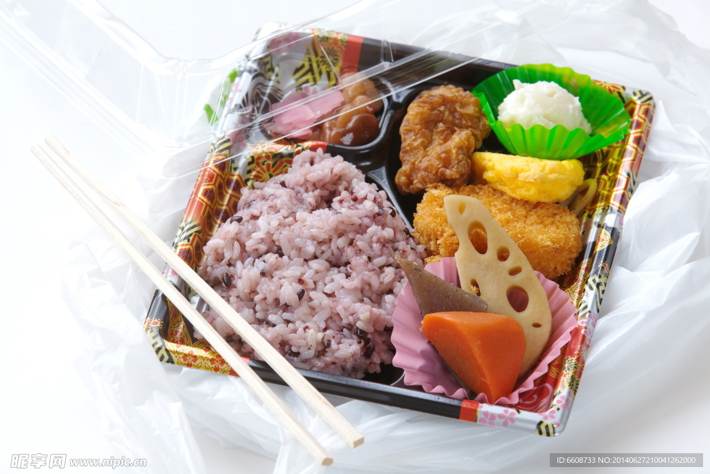 午饭 午餐