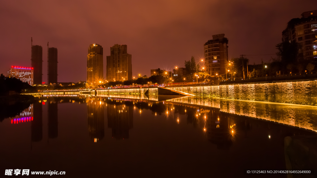 府南河夜景