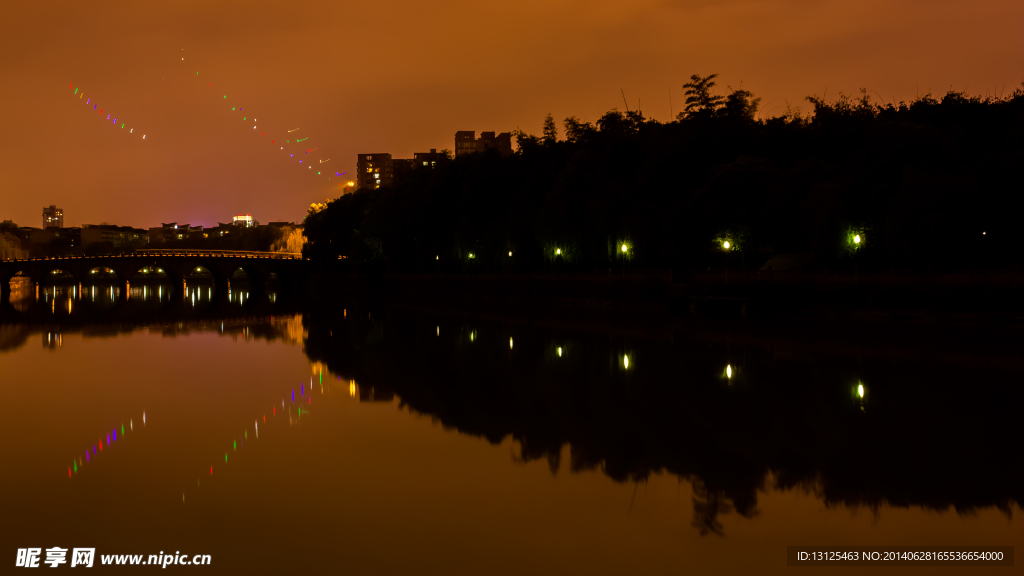 府南河夜景