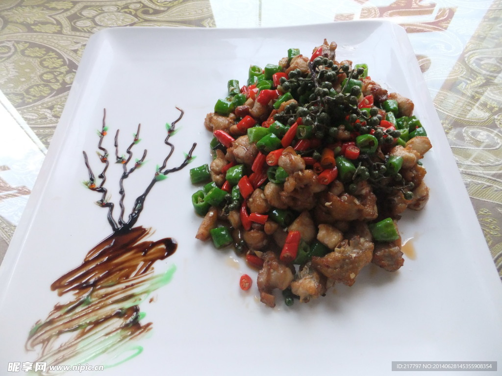 麻辣青椒鸡块