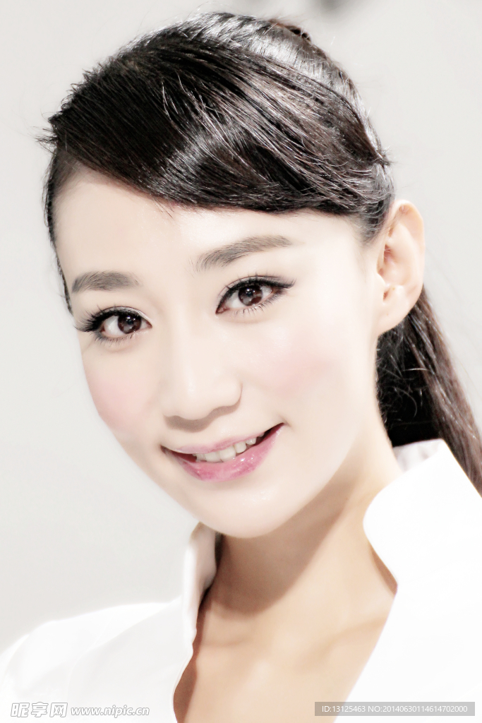 女模