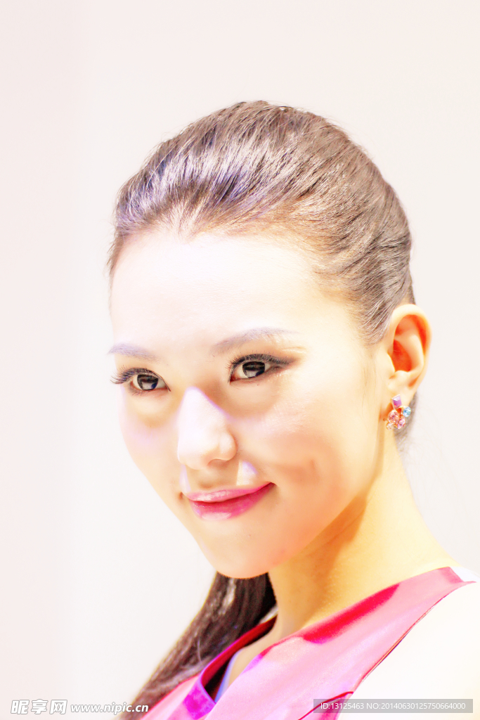 女模