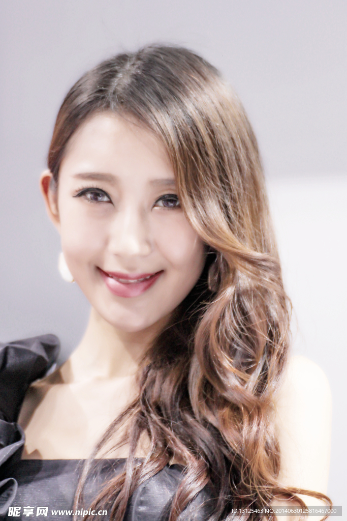 女模