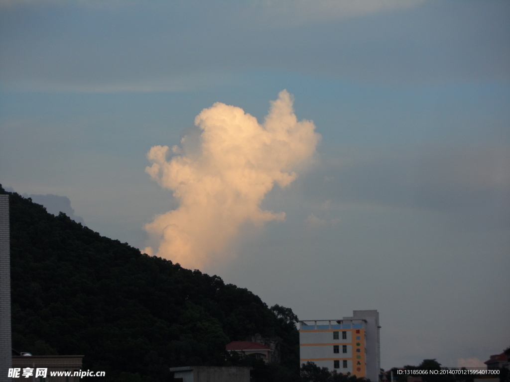天空彩云