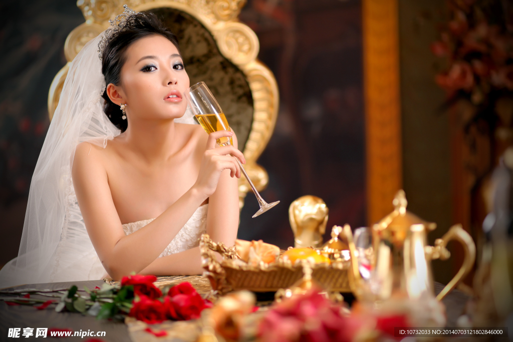 个性婚纱照 婚纱照