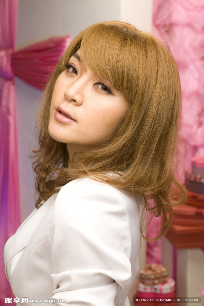 美女