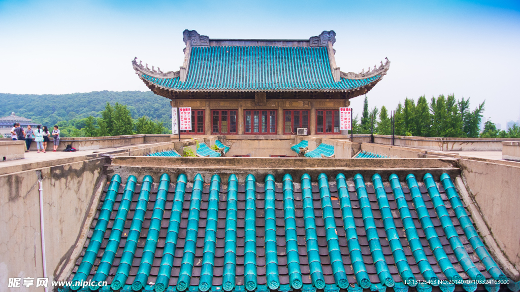 武汉大学