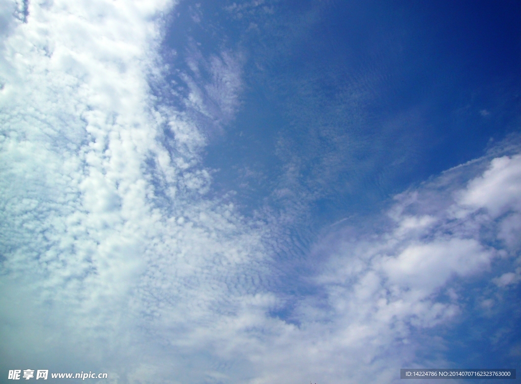 蓝色天空