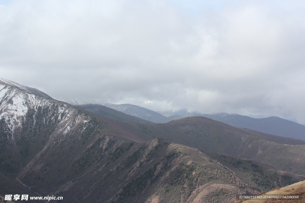 雪山之巅