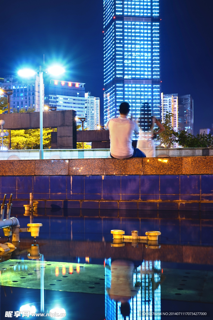 南宁金湖广场夜景