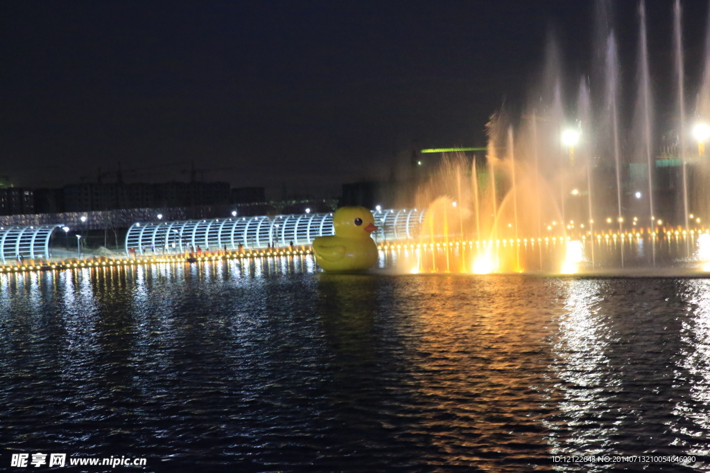 乌苏夜景