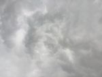 灰色天空