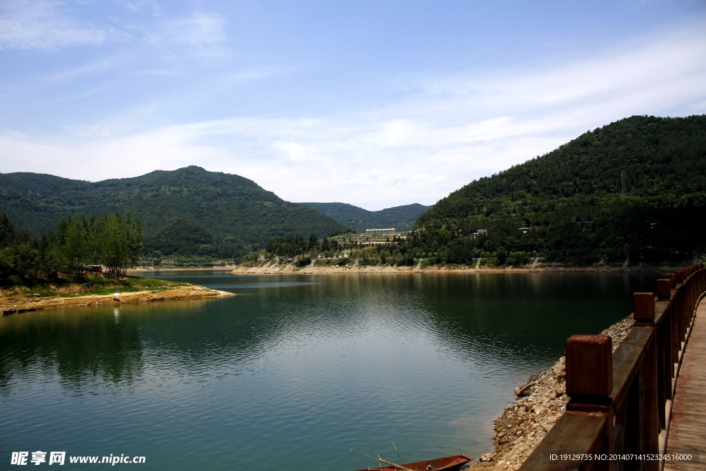 升钟湖美景