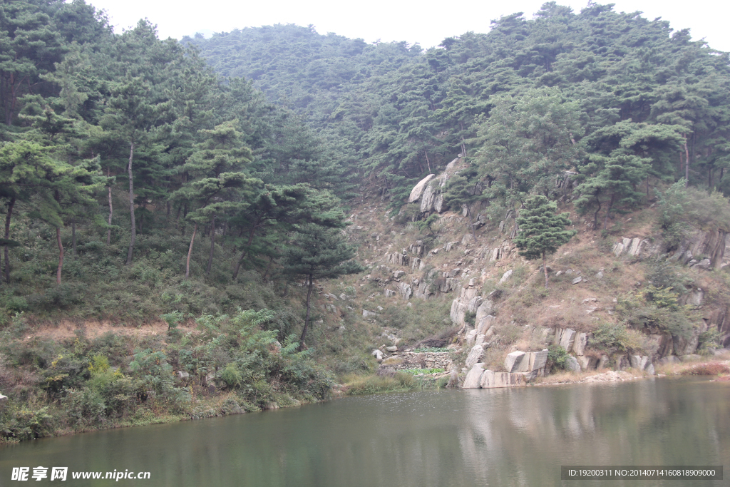 沂蒙山溪水