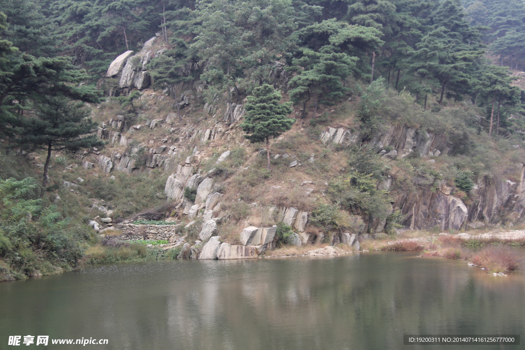 沂蒙山溪水