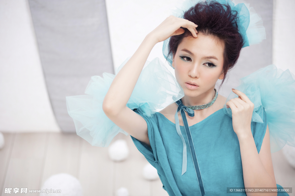 美女