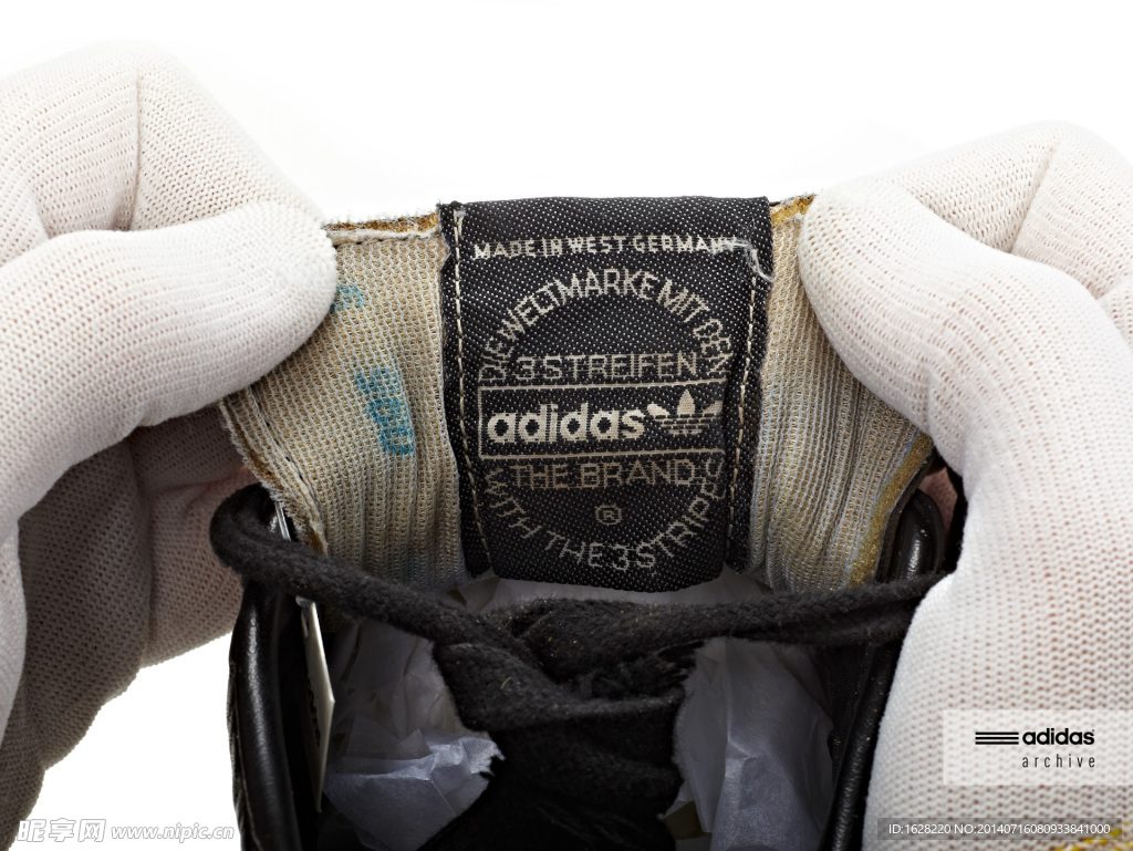 ADIDAS 顶级足球鞋