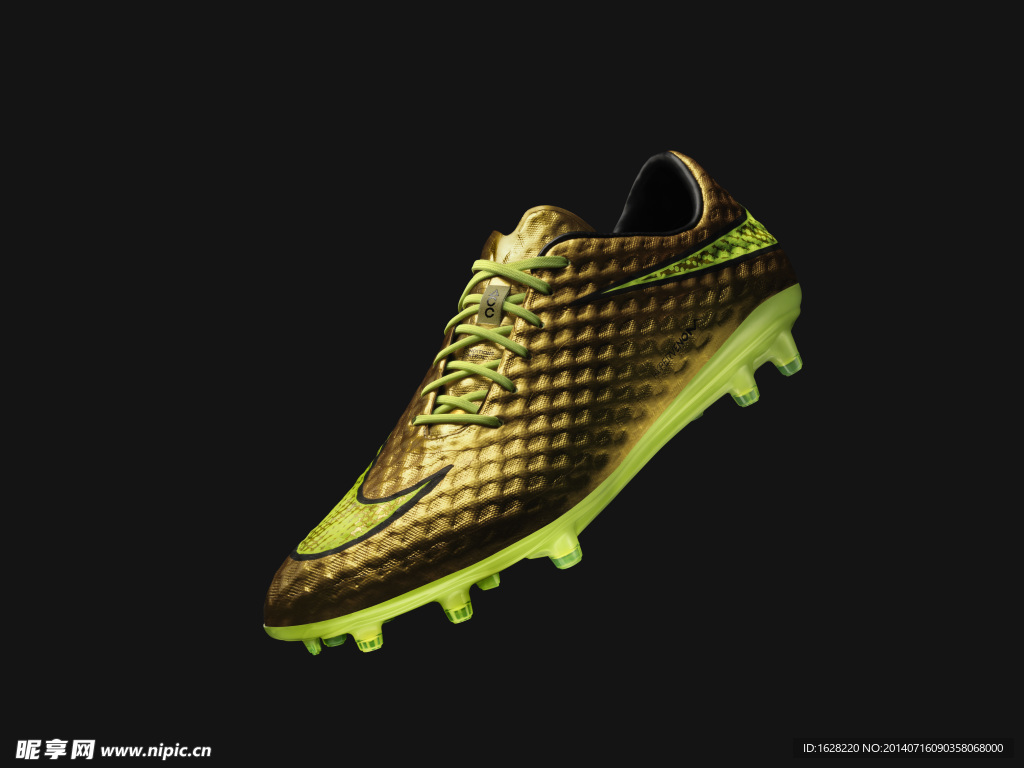 NIKE 顶级足球鞋