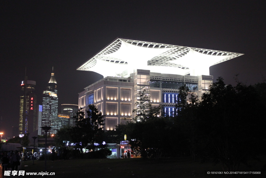 上海城市规划馆灯光夜