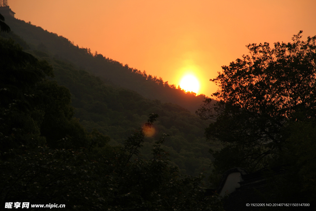 夕阳如血
