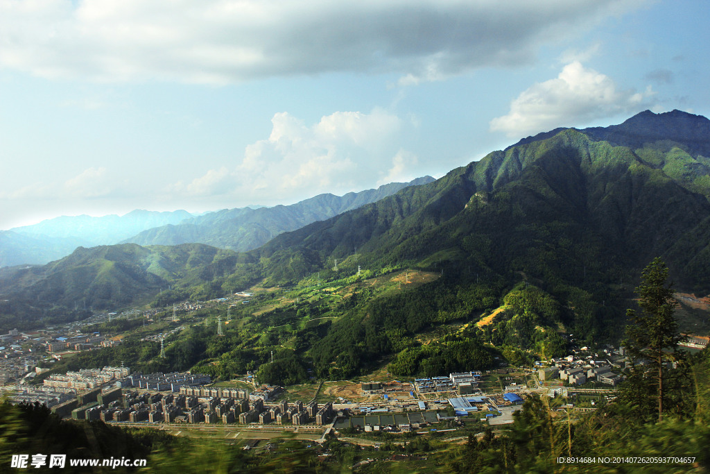 山顶 城市建设 远景