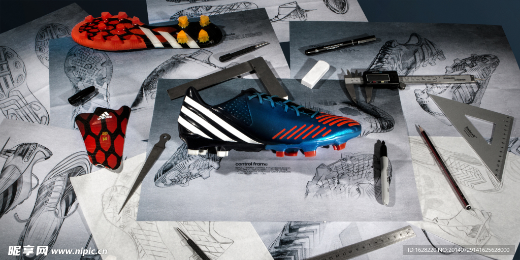 ADIDAS 顶级足球鞋