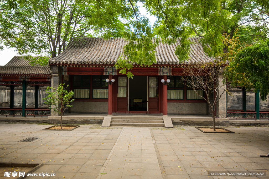 荣国府