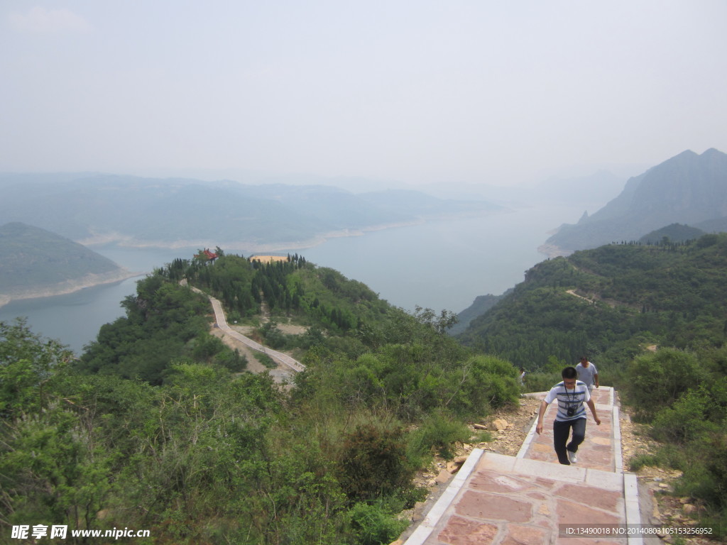 河南洛阳荆紫仙山黄河