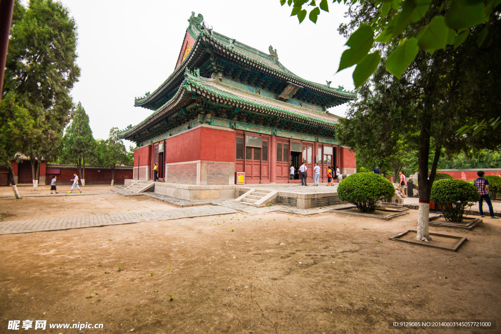 隆兴寺