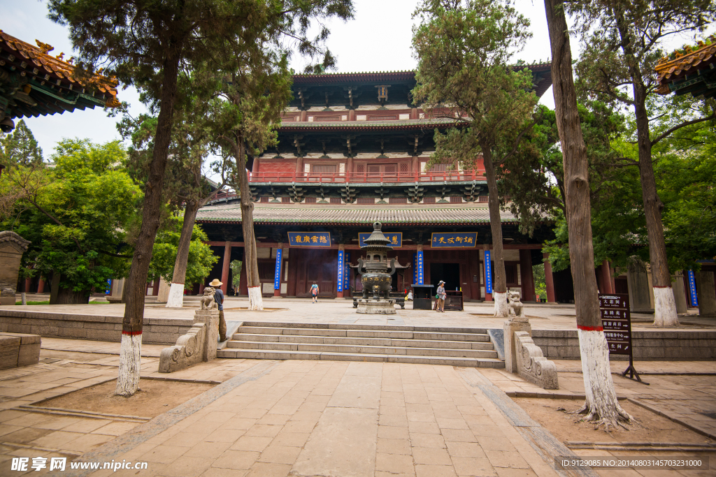 隆兴寺