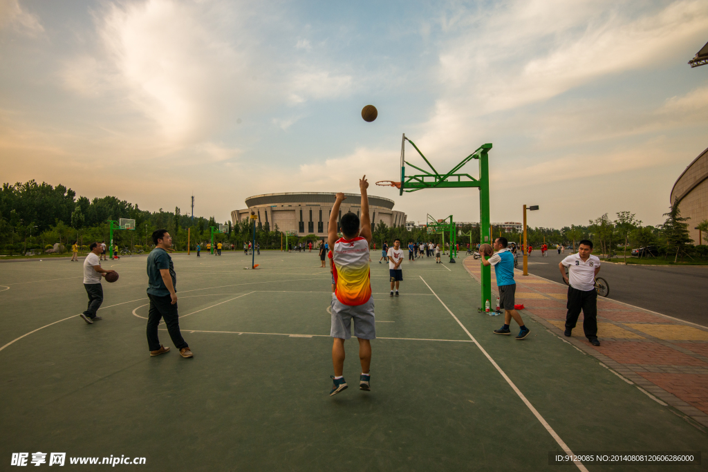 郑州大学