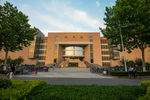 郑州大学