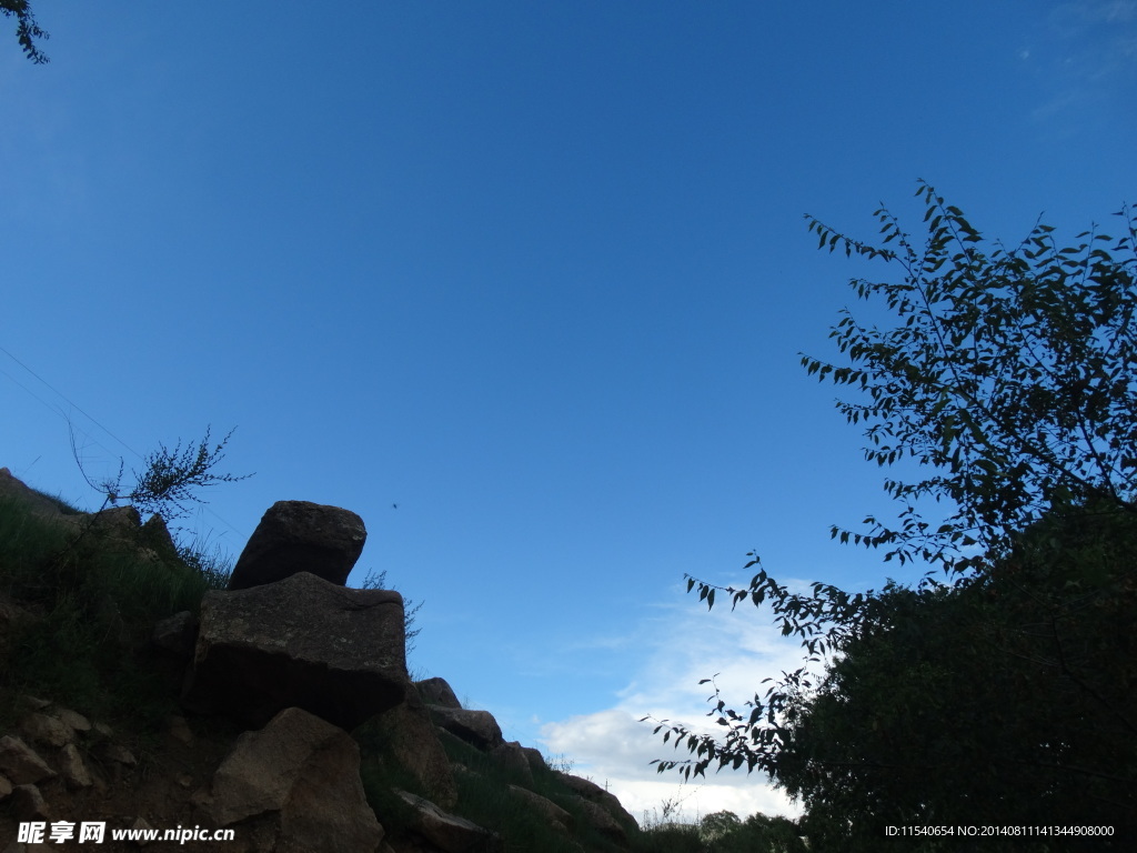 蓝色的天空