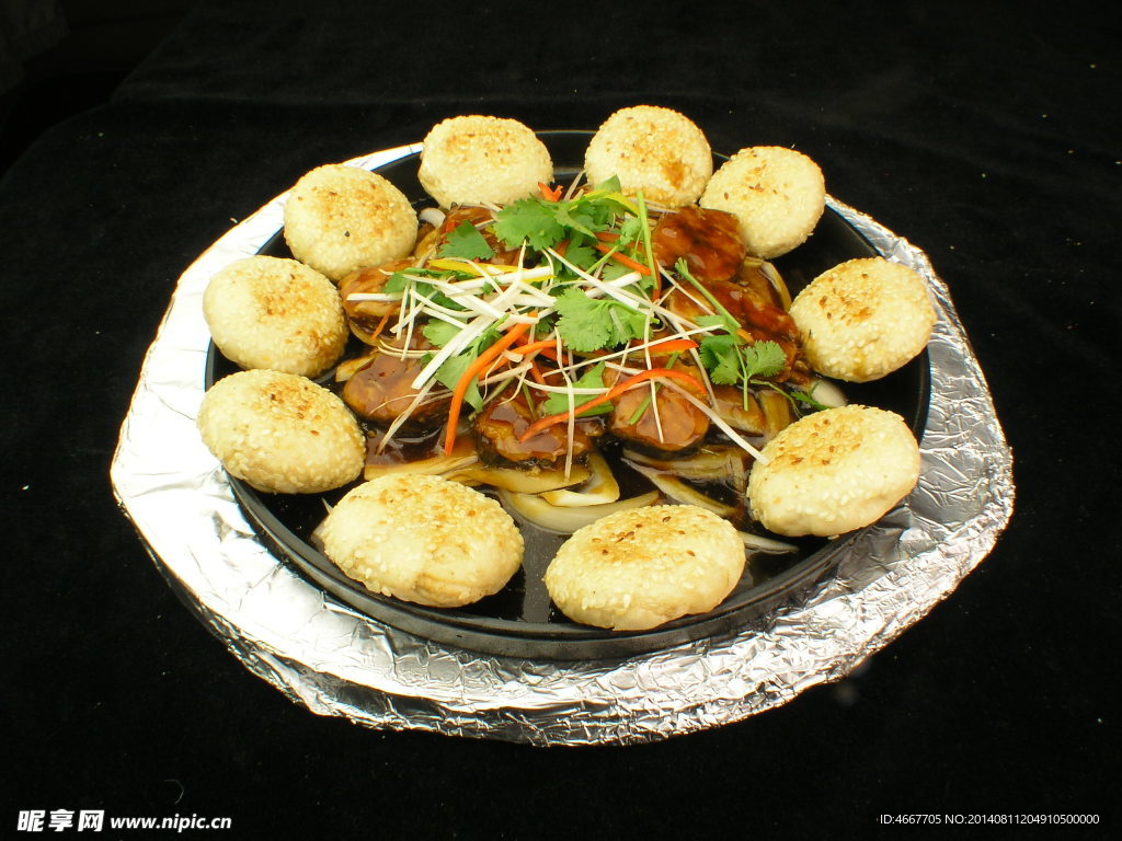 圆锅鲅鱼香酥饼