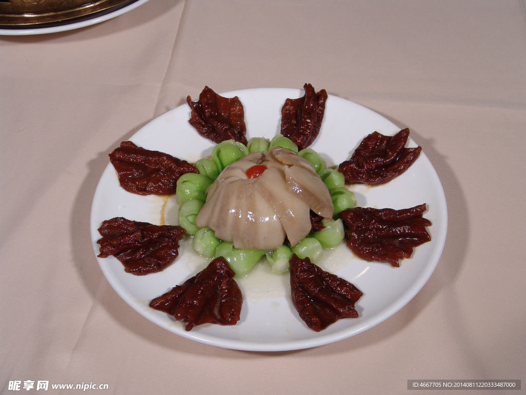 鲍菇鹅掌