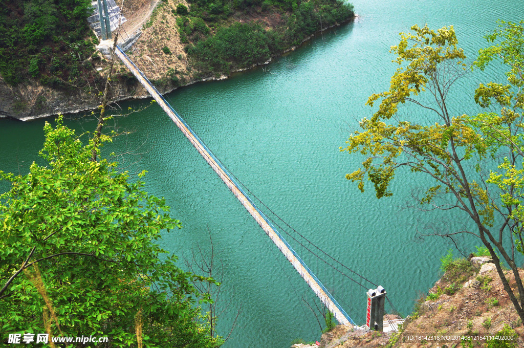 唐家山堰塞湖