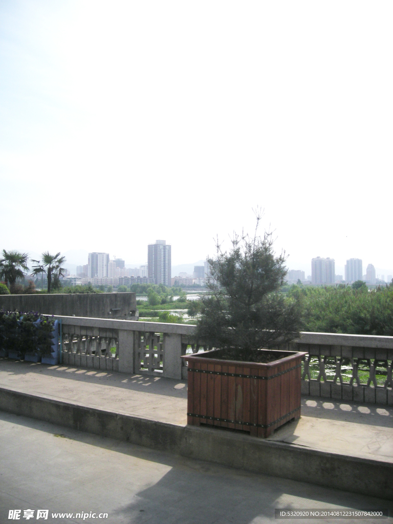 路边