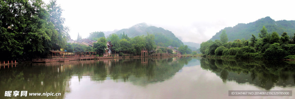 柳江古镇 烟雨柳江