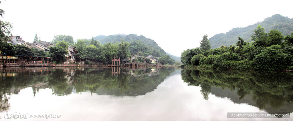 柳江古镇 烟雨柳江