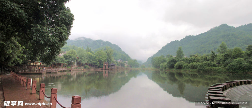 柳江古镇 烟雨柳江